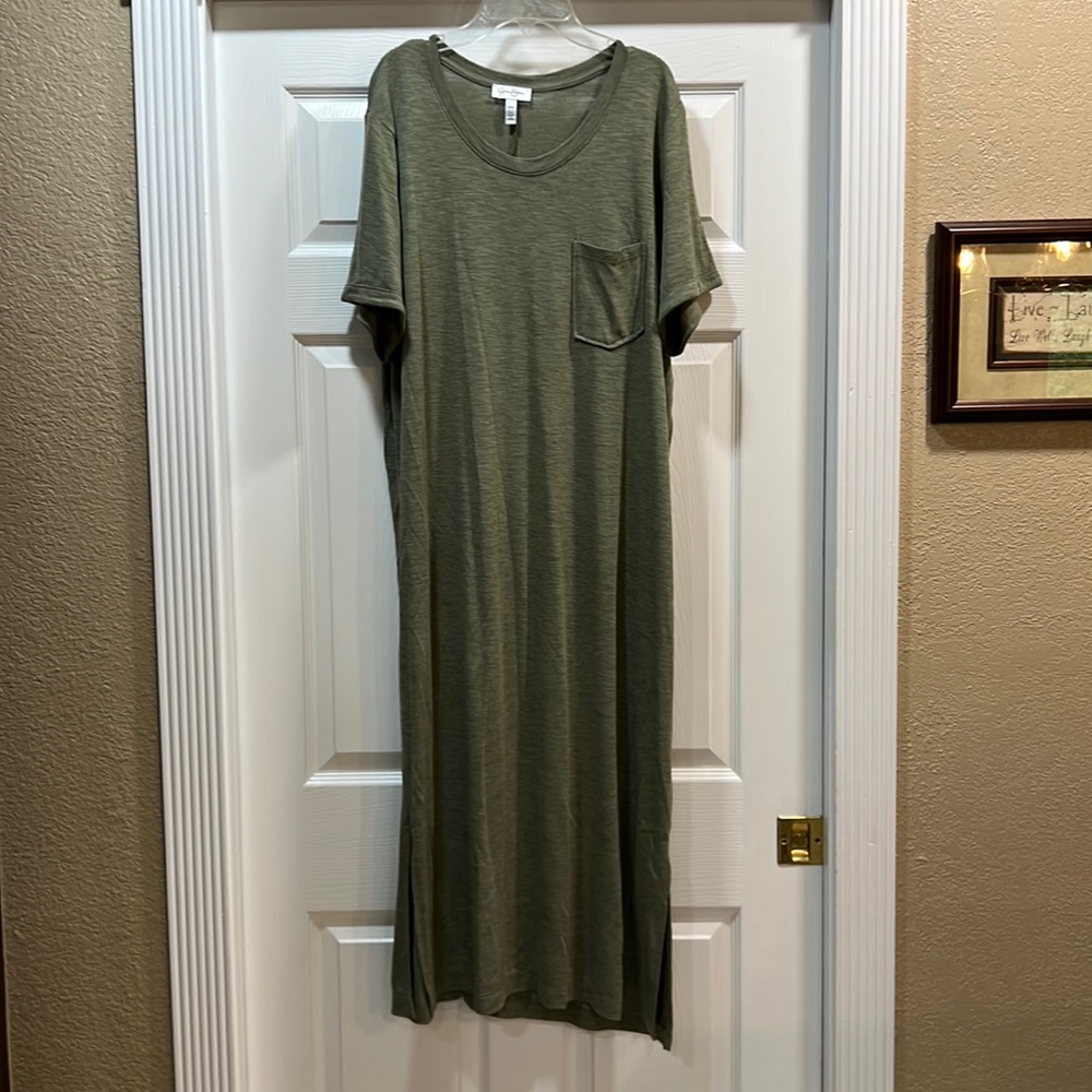 Jessica Simpson T-shirt dress size 2X in hunter green color
